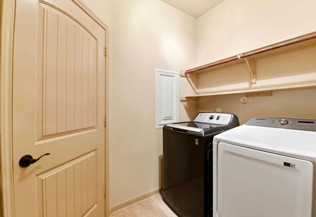 3233 Emma Lake Court, Dickinson, TX 77539