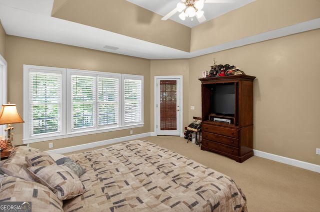 72 Lake Court, Jefferson, GA 30549