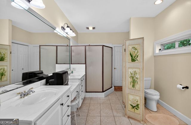 72 Lake Court, Jefferson, GA 30549