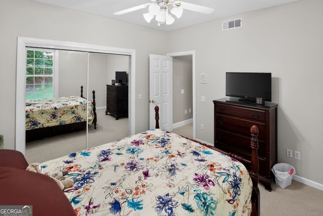 72 Lake Court, Jefferson, GA 30549