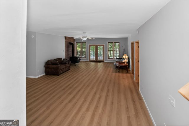 72 Lake Court, Jefferson, GA 30549