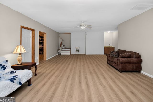 72 Lake Court, Jefferson, GA 30549