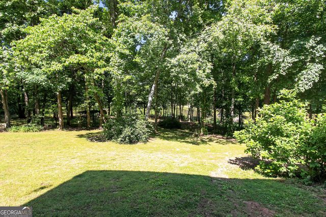 72 Lake Court, Jefferson, GA 30549