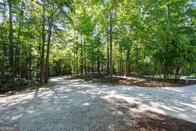 72 Lake Court, Jefferson, GA 30549