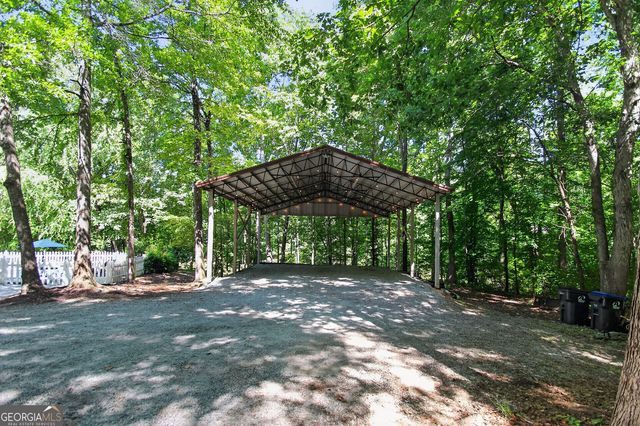 72 Lake Court, Jefferson, GA 30549