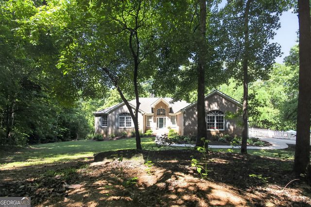 72 Lake Court, Jefferson, GA 30549