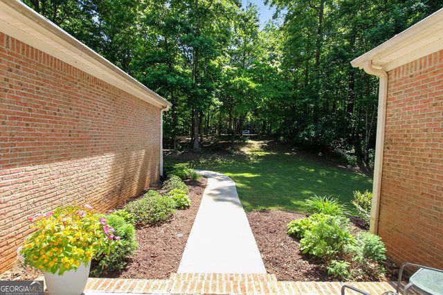 72 Lake Court, Jefferson, GA 30549