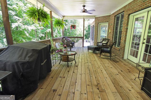 72 Lake Court, Jefferson, GA 30549