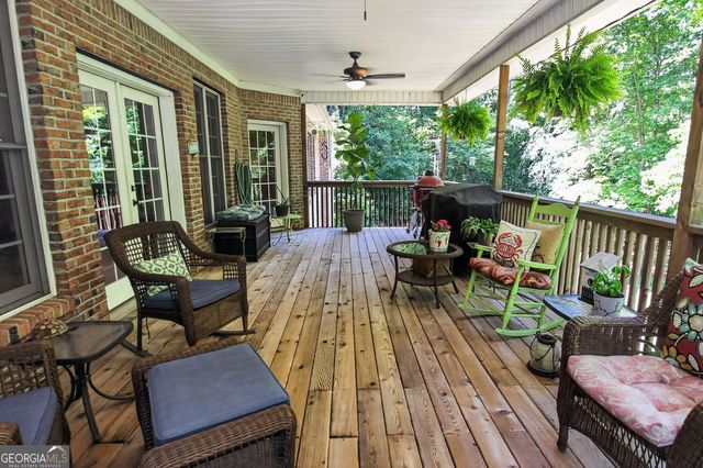 72 Lake Court, Jefferson, GA 30549