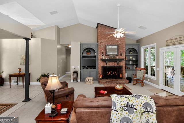 72 Lake Court, Jefferson, GA 30549