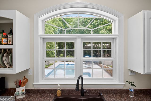 72 Lake Court, Jefferson, GA 30549