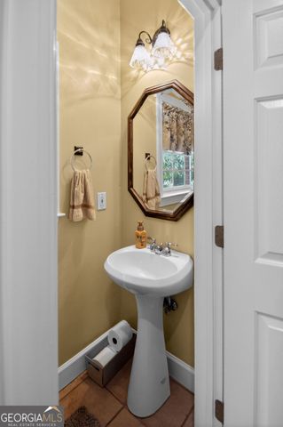 72 Lake Court, Jefferson, GA 30549