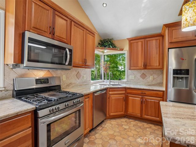 41 Saint Andrews Road, Arden, NC 28704