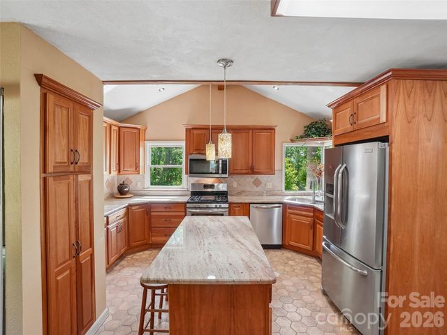 41 Saint Andrews Road, Arden, NC 28704