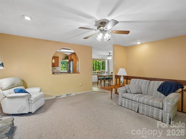 41 Saint Andrews Road, Arden, NC 28704