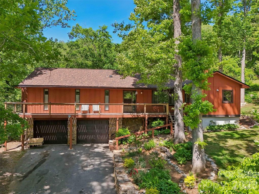 41 Saint Andrews Road, Arden, NC 28704