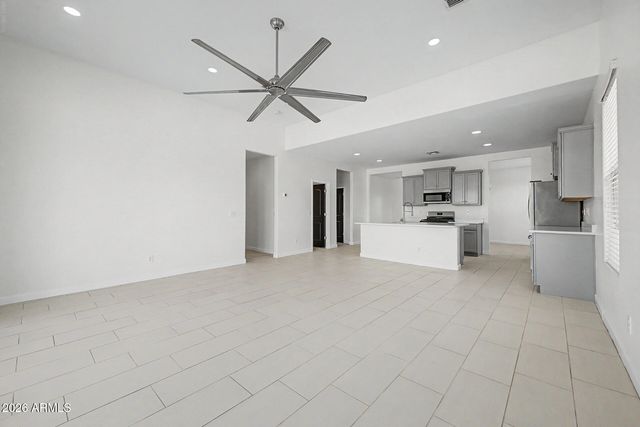 9210 W VERMONT Avenue, Glendale, AZ 85305