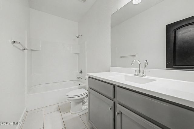 9210 W VERMONT Avenue, Glendale, AZ 85305