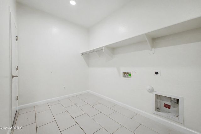 9210 W VERMONT Avenue, Glendale, AZ 85305