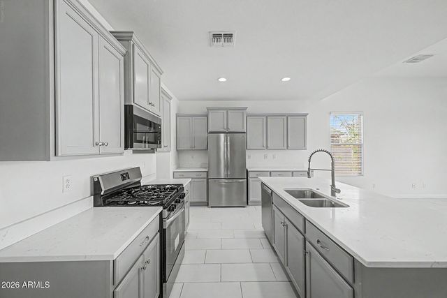 9210 W VERMONT Avenue, Glendale, AZ 85305