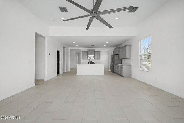 9210 W VERMONT Avenue, Glendale, AZ 85305
