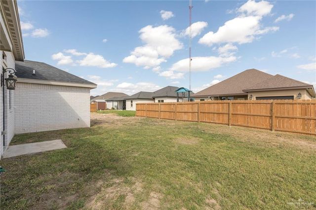 5924 N Pedaso Del Sol Street, Edinburg, TX 78542