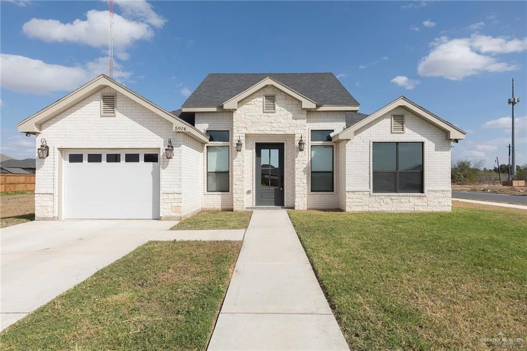 5924 N Pedaso Del Sol Street, Edinburg, TX 78542