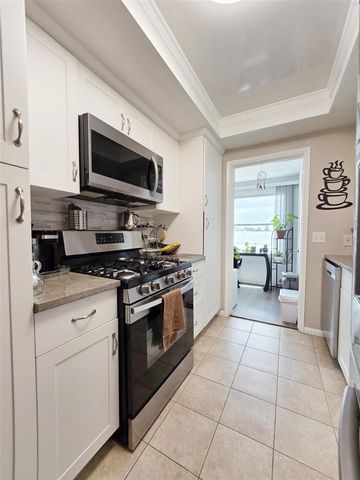 6015 19TH STREET N 314, St Petersburg, FL 33714