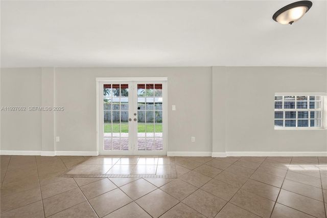 9312 SW 182nd St 0, Palmetto Bay, FL 33157