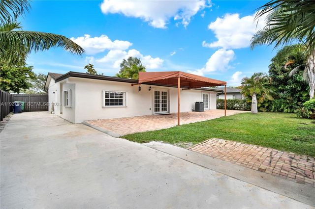 9312 SW 182nd St 0, Palmetto Bay, FL 33157