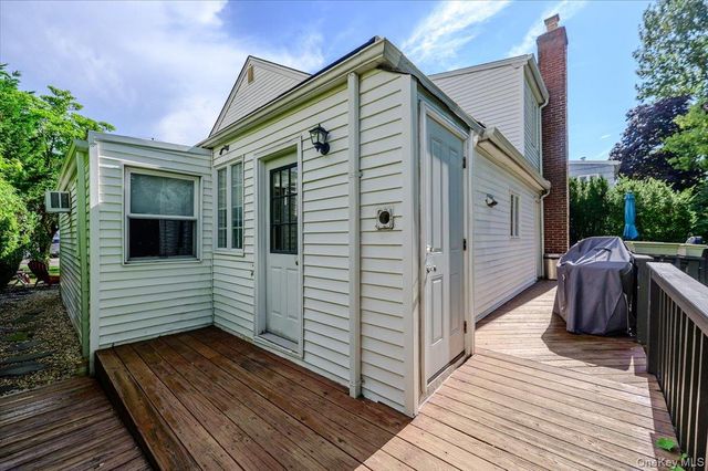 928 Northfield Road, Woodmere, NY 11598