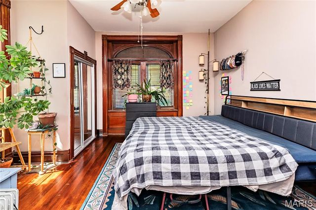 3230 Iowa Avenue, St Louis, MO 63118