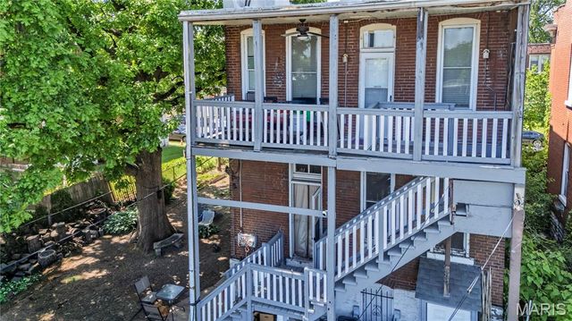 3230 Iowa Avenue, St Louis, MO 63118