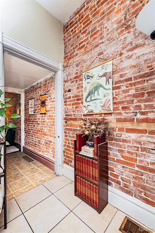 3230 Iowa Avenue, St Louis, MO 63118