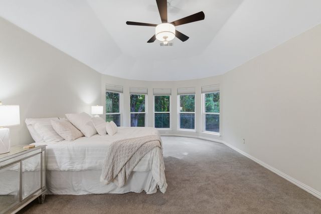 8215 Carter Street, Lantana, TX 76226