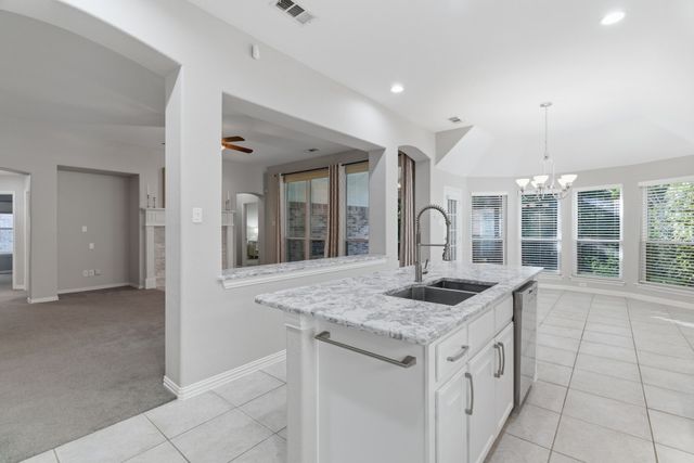 8215 Carter Street, Lantana, TX 76226