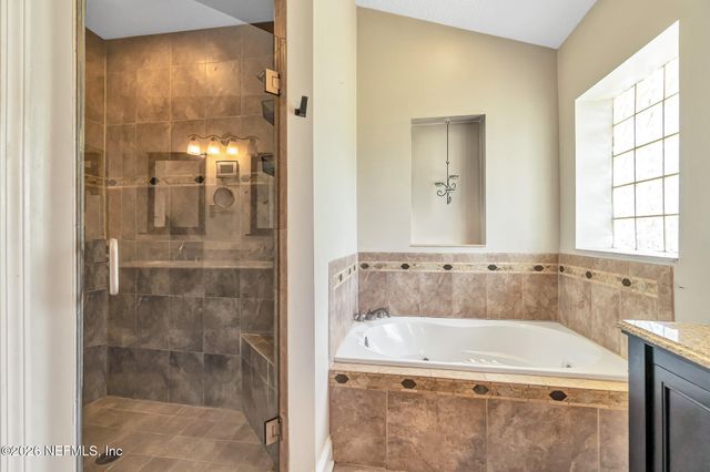 2502 WINGED ELM Drive E, Jacksonville, FL 32246
