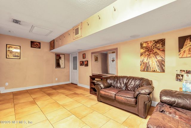 2502 WINGED ELM Drive E, Jacksonville, FL 32246