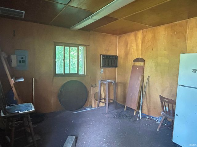 1932 S Garrison Chapel Road, Bloomington, IN 47403