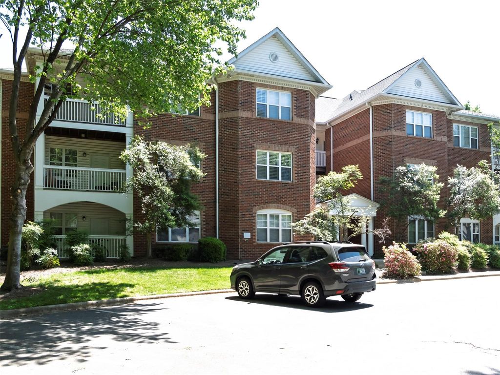 5609 Fairview Road 3, Charlotte, NC 28209