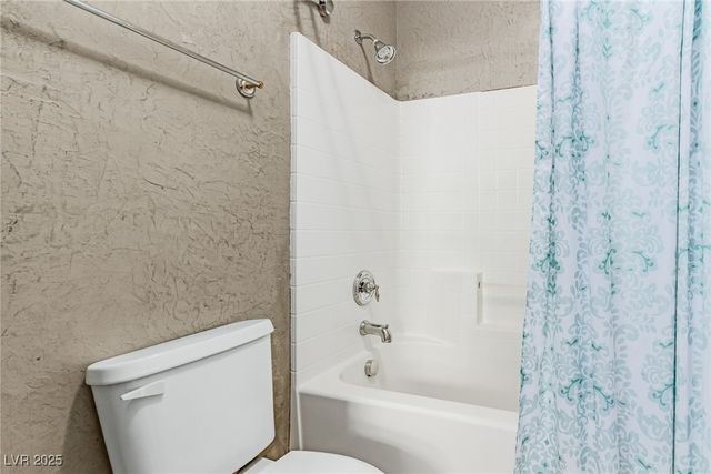 7301 Royal Melbourne Drive, Las Vegas, NV 89131