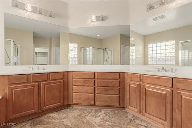 7301 Royal Melbourne Drive, Las Vegas, NV 89131