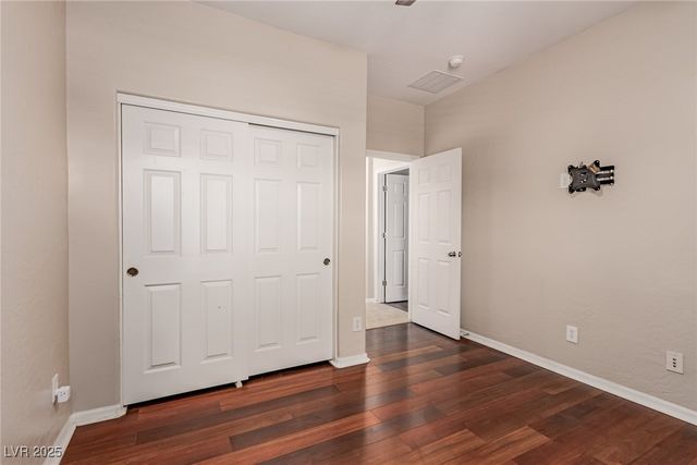 7301 Royal Melbourne Drive, Las Vegas, NV 89131