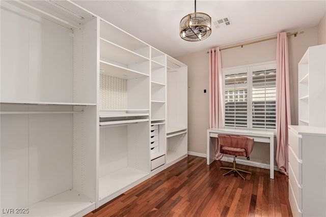 7301 Royal Melbourne Drive, Las Vegas, NV 89131