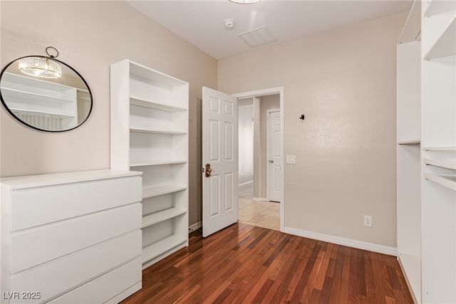 7301 Royal Melbourne Drive, Las Vegas, NV 89131