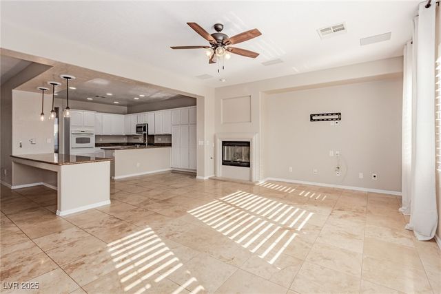 7301 Royal Melbourne Drive, Las Vegas, NV 89131