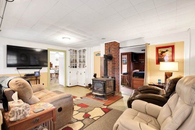 671 Washington Street, Barrington, NH 03825