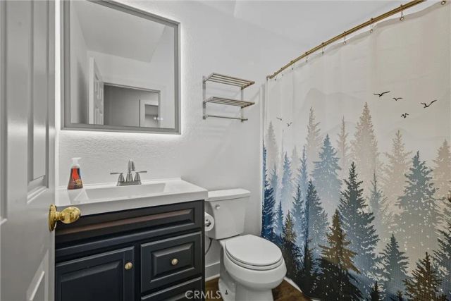 19231 Ravenhill Road, Hidden Valley Lake, CA 95467