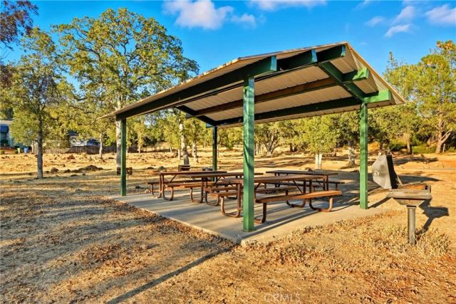 19231 Ravenhill Road, Hidden Valley Lake, CA 95467