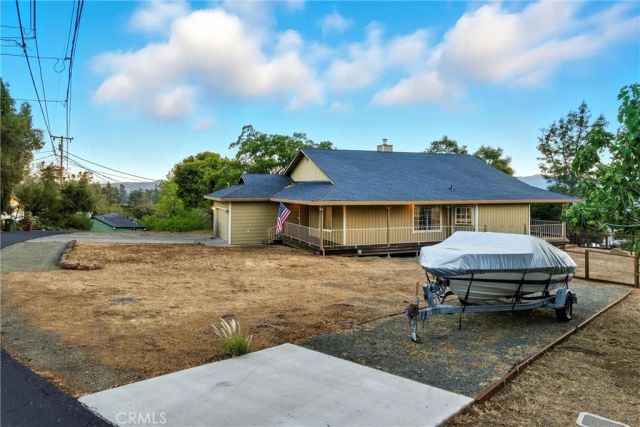19231 Ravenhill Road, Hidden Valley Lake, CA 95467